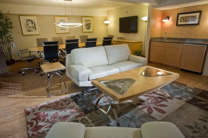 Holiday Inn Johnstown-Downtown by IHG 4