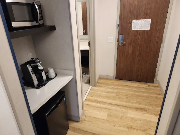 Holiday Inn Express & Suites Johnstown, an IHG Hotel 4