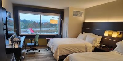 Holiday Inn Express & Suites Johnstown, an IHG Hotel