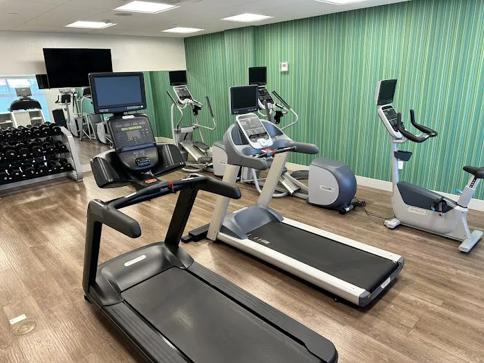 Holiday Inn Express & Suites Johnstown, an IHG Hotel 4