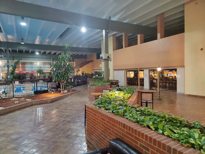 Ramada by Wyndham Indiana 4