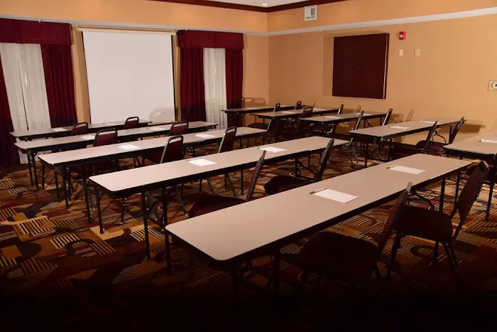 Hampton Inn Indiana 4