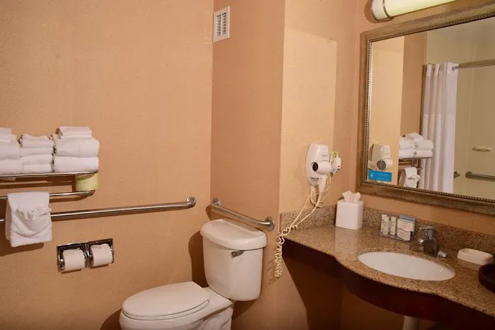 Hampton Inn Indiana 4