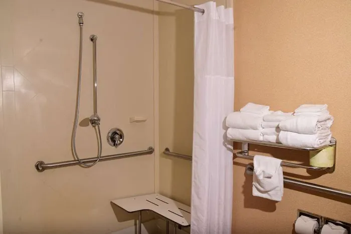Hampton Inn Indiana 4