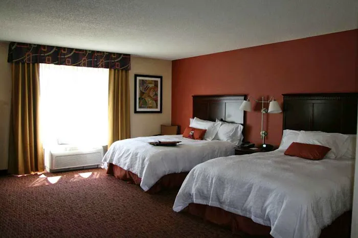 Hampton Inn Indiana 4