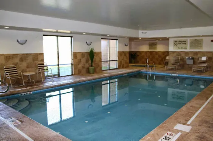 Hampton Inn Indiana 4
