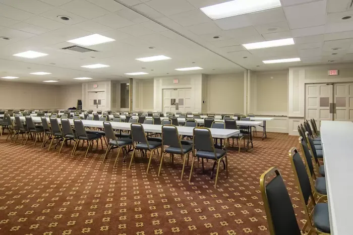 Quality Inn and Suites Indiana 4