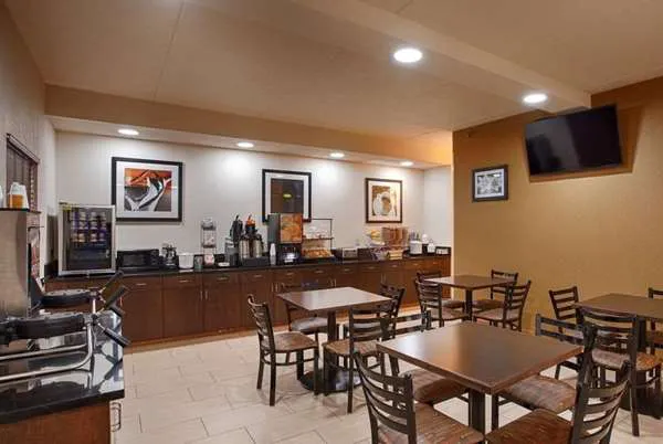 Days Inn by Wyndham Indiana PA Near IUP 4
