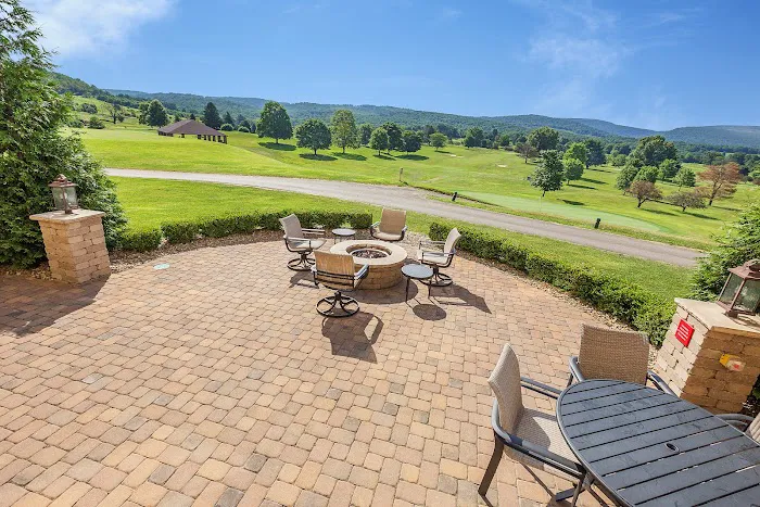 Hampton Inn & Suites Blairsville 4