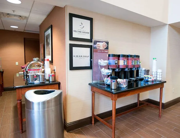 Hampton Inn & Suites Blairsville 4