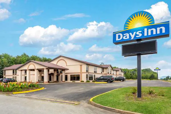 Days Inn by Wyndham Blairsville 4
