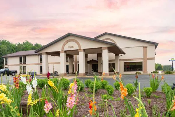 Days Inn by Wyndham Blairsville 4