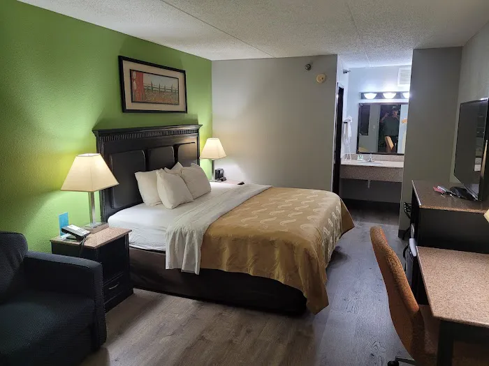Quality Inn & Suites North 4