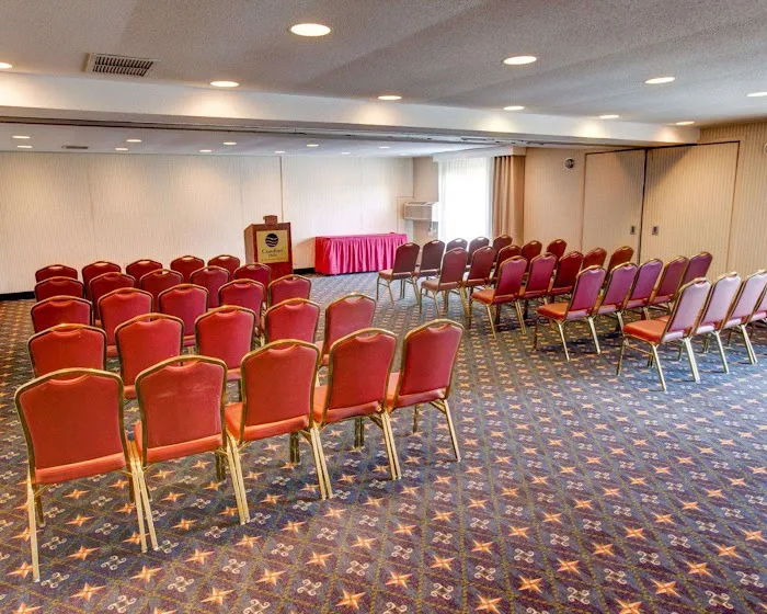 Comfort Inn Conference Center 5