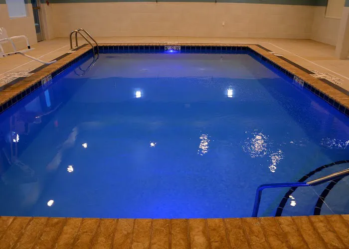 Holiday Inn Express & Suites Pittsburgh - Monroeville by IHG 4