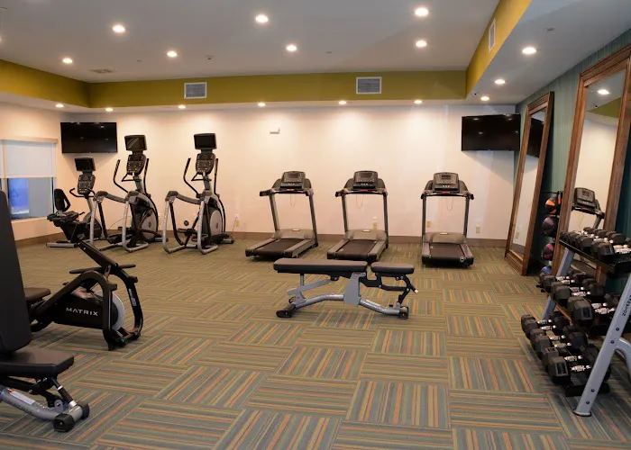 Holiday Inn Express & Suites Pittsburgh - Monroeville by IHG 4