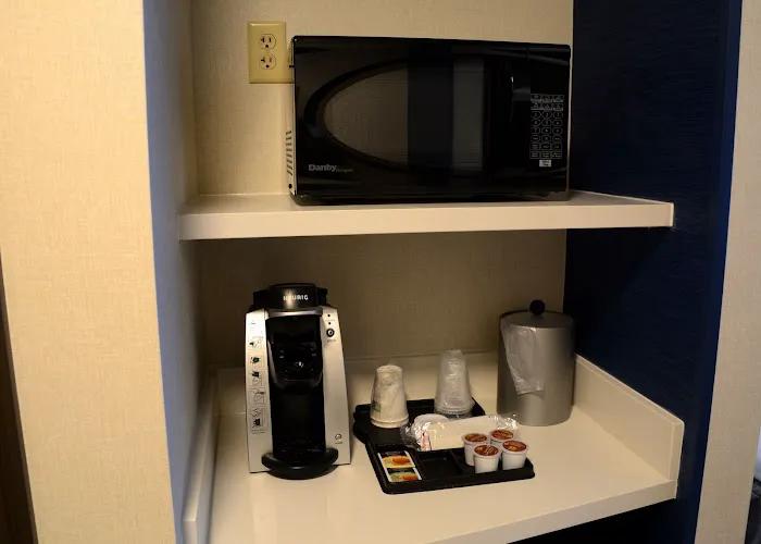 Holiday Inn Express & Suites Pittsburgh - Monroeville by IHG 4