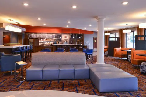 Courtyard Pittsburgh Monroeville 4