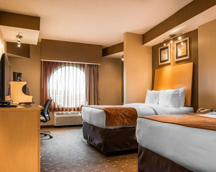 Comfort Suites 4
