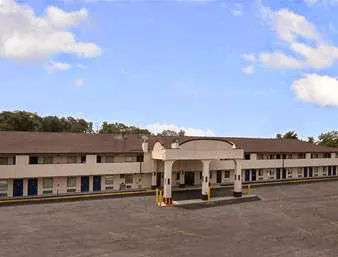Days Inn by Wyndham Monroeville Pittsburgh 4