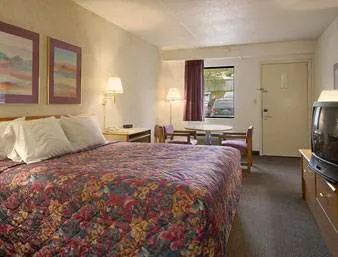 Days Inn by Wyndham Monroeville Pittsburgh 4