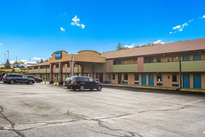 Rodeway Inn & Suites Monroeville-Pittsburgh 4