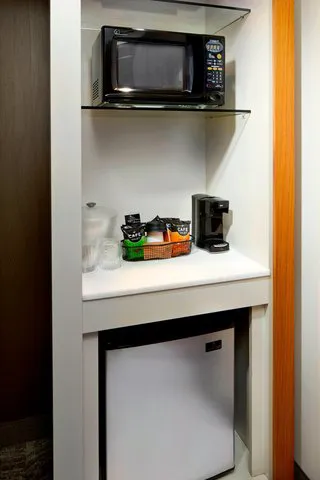 SpringHill Suites Pittsburgh Bakery Square 5