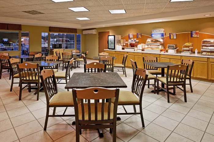 Holiday Inn Express Murrysville-Delmont by IHG 4