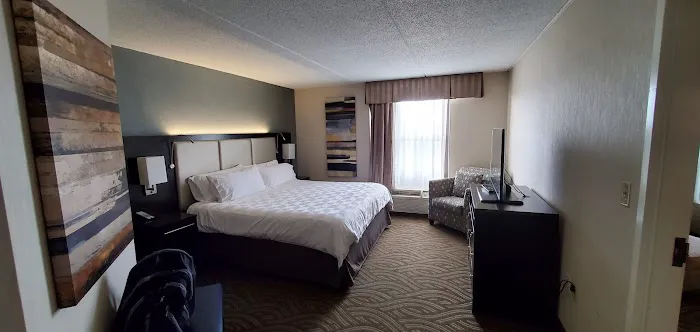 Holiday Inn 4