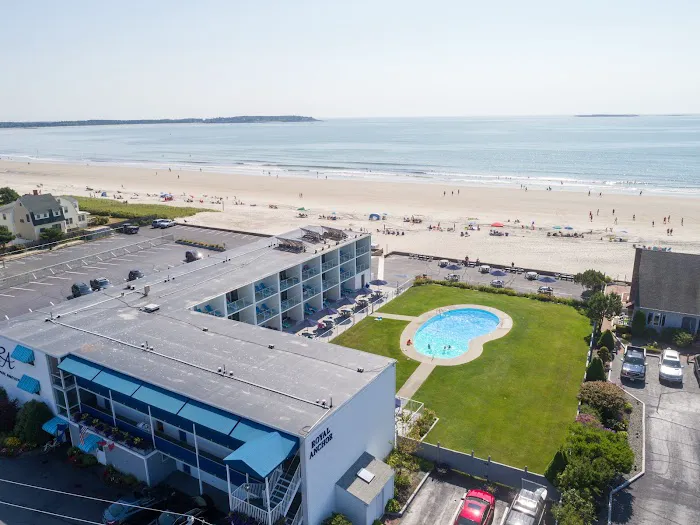 Royal Anchor Beach Resort 4