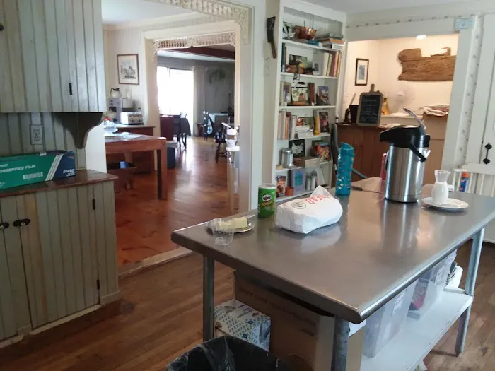 Hawks House Inn 5