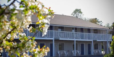 Flagship Inn
