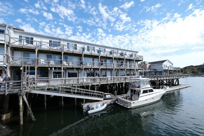 Fisherman's Wharf Inn 5
