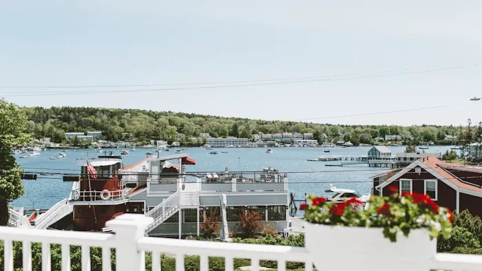 Greenleaf Inn & Admirals Quarters - Booth Harbor Historic Inns 5