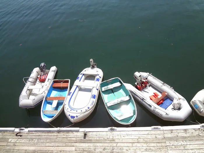Tugboat Inn 5