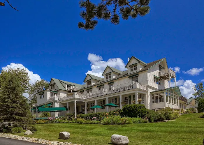 Spruce Point Inn Resort & Spa 4