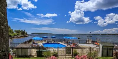 Spruce Point Inn Resort & Spa
