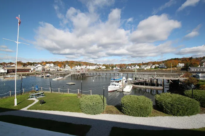 Boothbay Harbor Inn 4