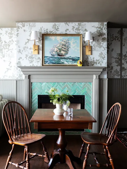 Bluebird Ocean Point Inn 5