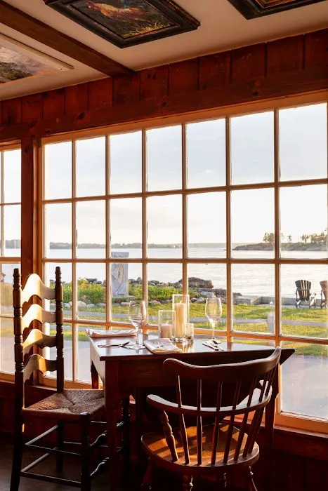 Bluebird Ocean Point Inn 5