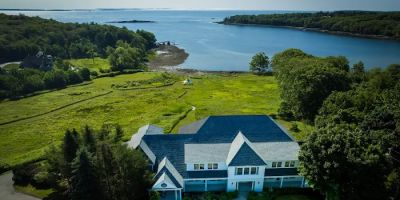 Strawberry Hill Seaside Inn