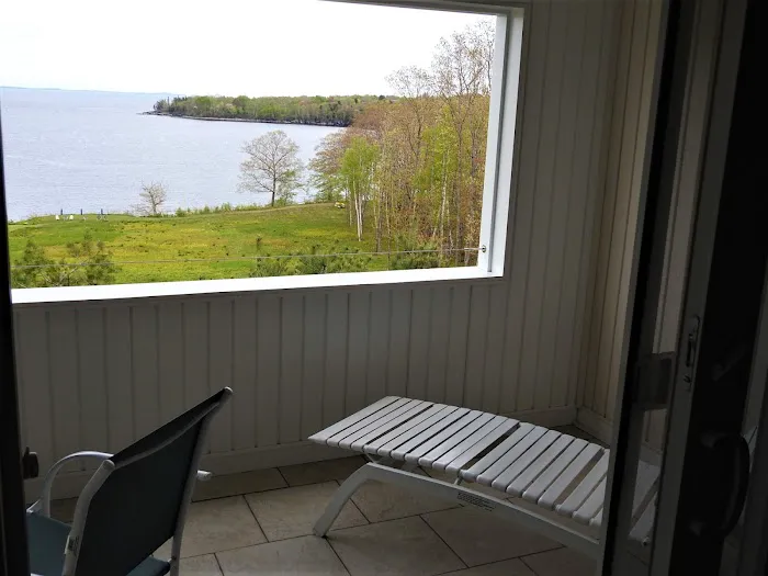 Island View Inn 4