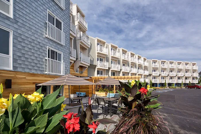 Rockland Harbor Hotel 4