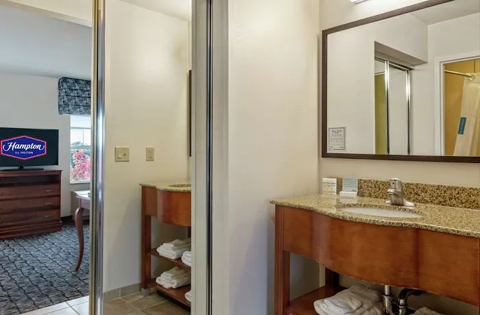Hampton Inn & Suites Rockland 4