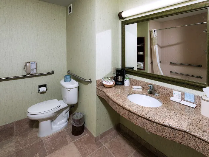 Hampton Inn & Suites Rockland 4