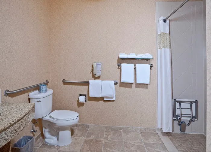 Hampton Inn & Suites Rockland 4