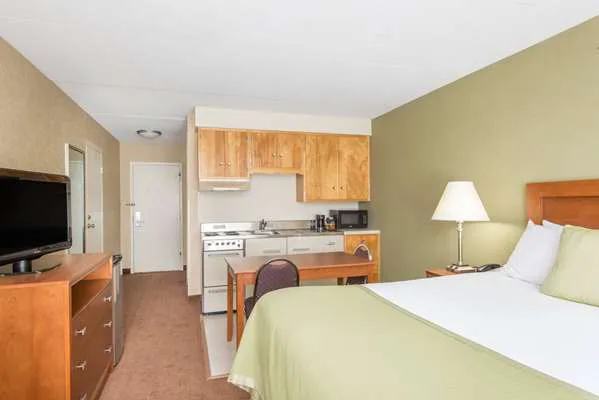 Hawthorn Extended Stay by Wyndham Ellsworth / Bar Harbor 4