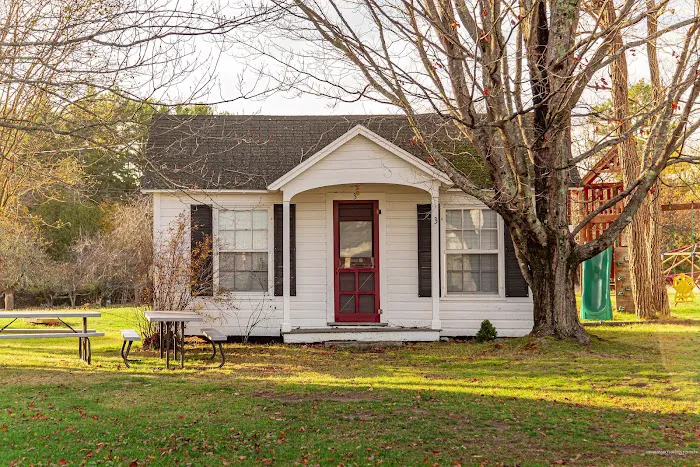 Lewis Cottages 4