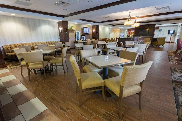 Hampton Inn Bangor 4