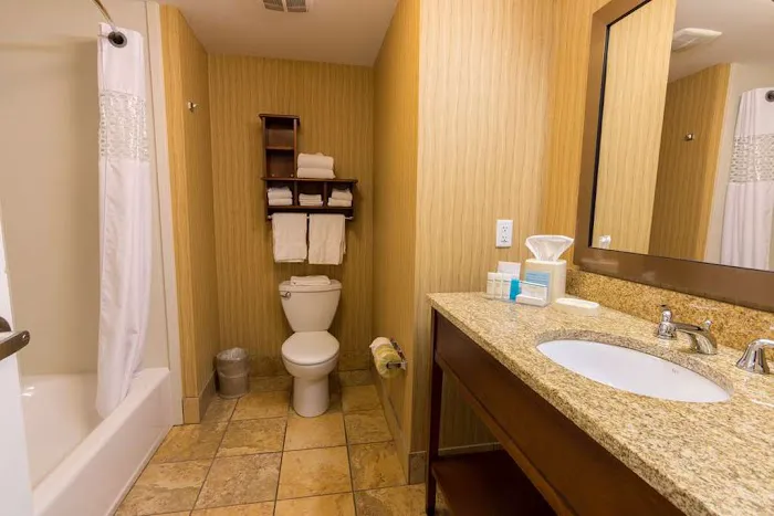 Hampton Inn Bangor 4